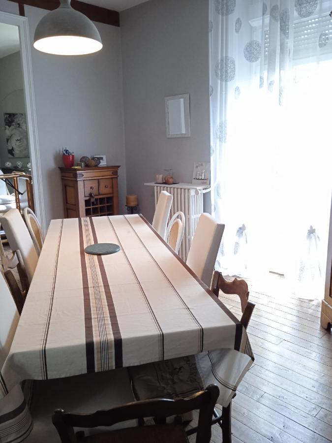 Maison De Famille A 佩里格 外观 照片